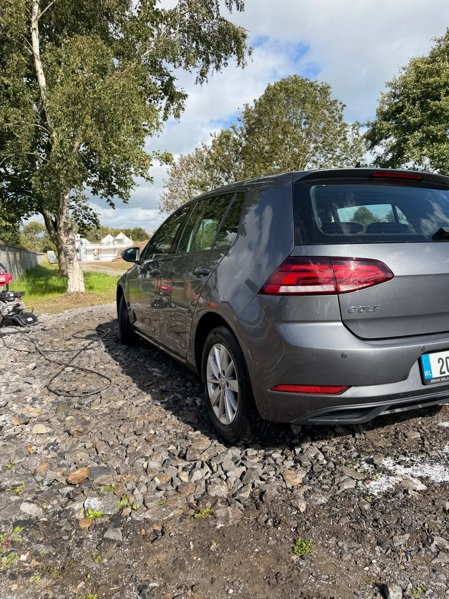 Volkswagen Golf - Image 2