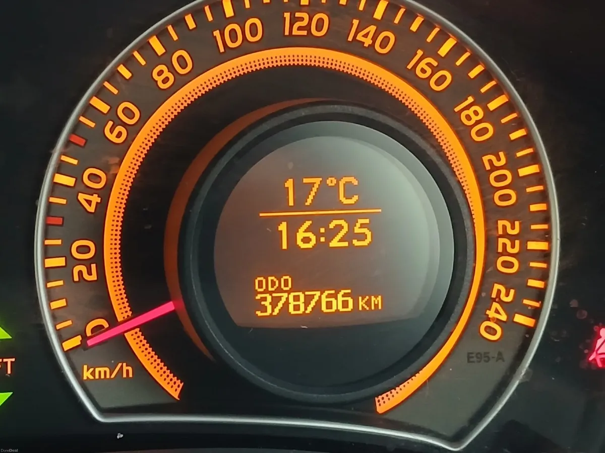 Toyota Corolla 2008 - Image 3