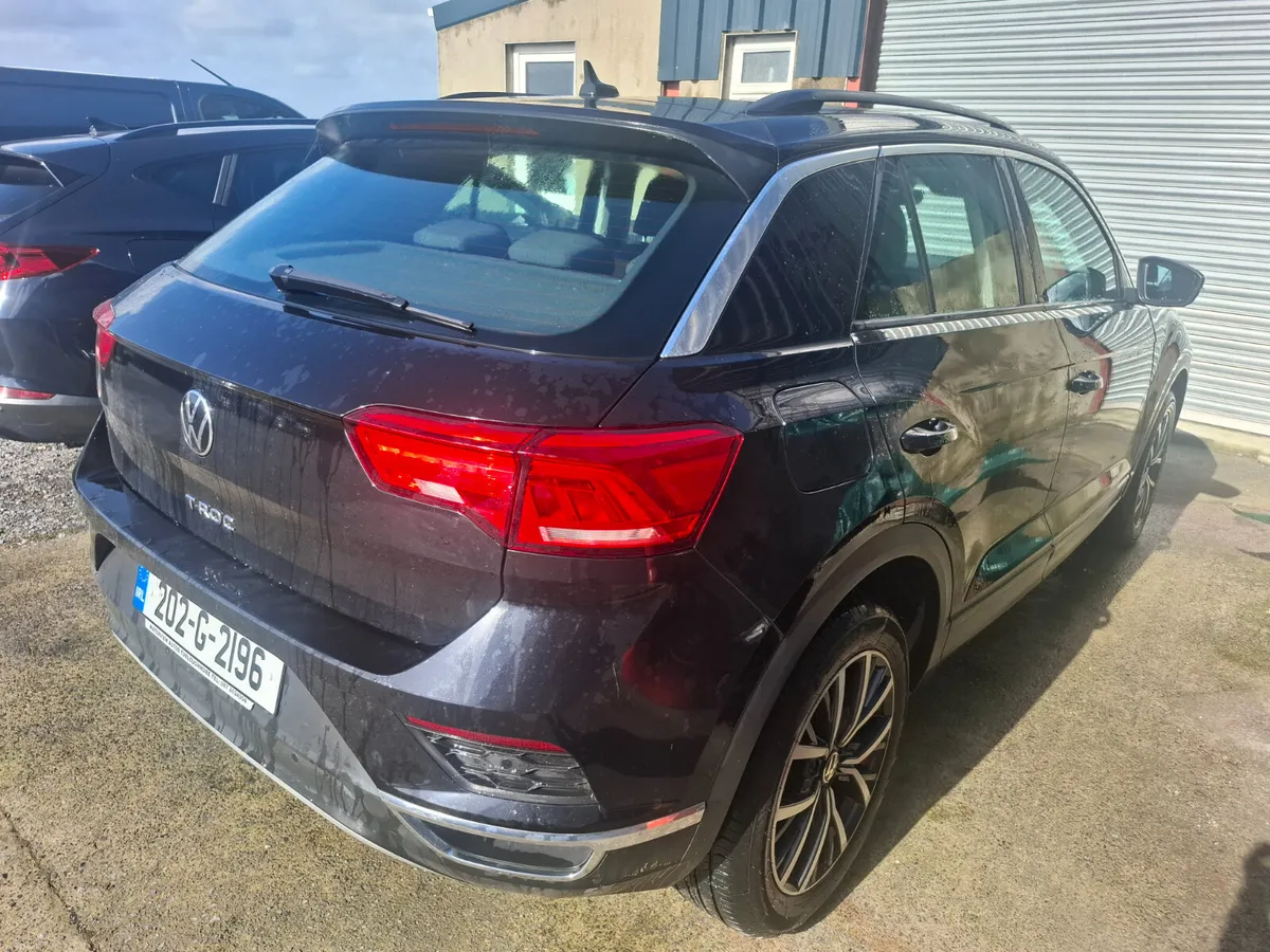 Volkswagen T-Roc 1.5tsi VERY LOW KLM - Image 5