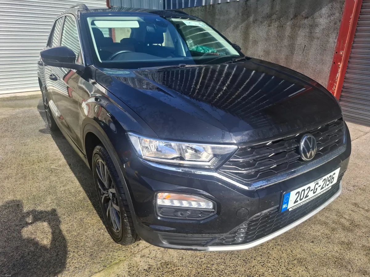 Volkswagen T-Roc 1.5tsi VERY LOW KLM - Image 2