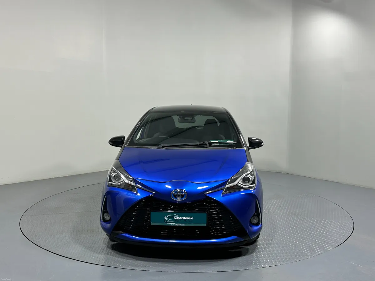 Toyota Yaris Luna Sport 1.5 Hybrid 182 - Image 2