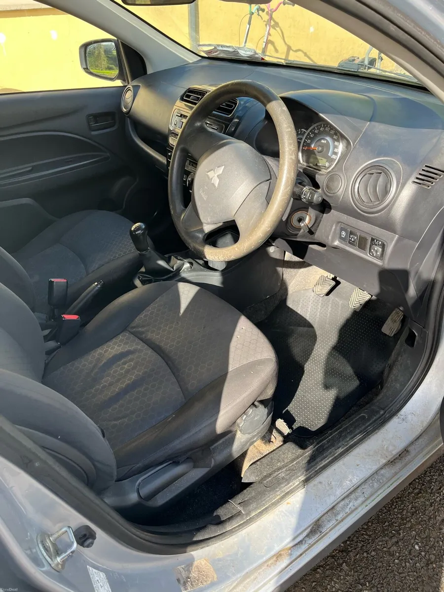 Mitsubishi Spacestar - Image 6