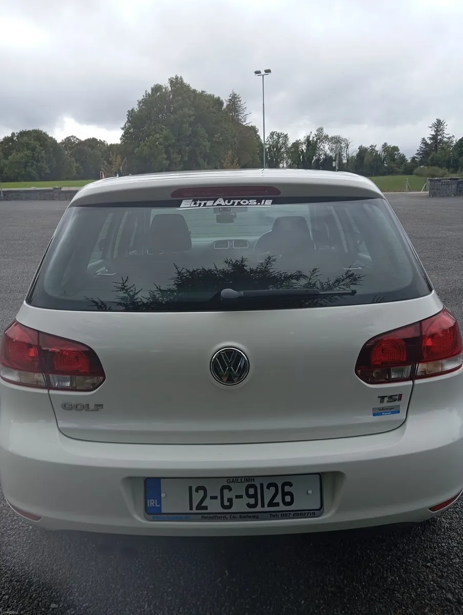 Volkswagen Golf 2012 - Image 2