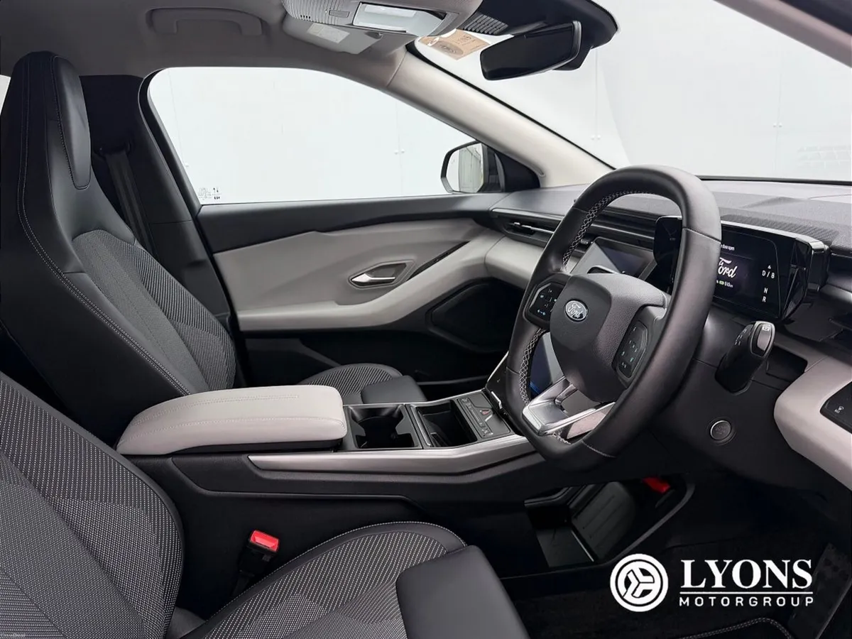 Ford Explorer SELECT EXTENDED RANGE 82KWH - Image 3