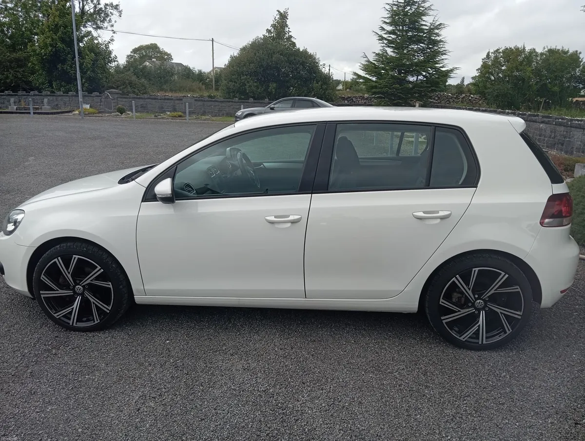 Volkswagen Golf 2012 - Image 5