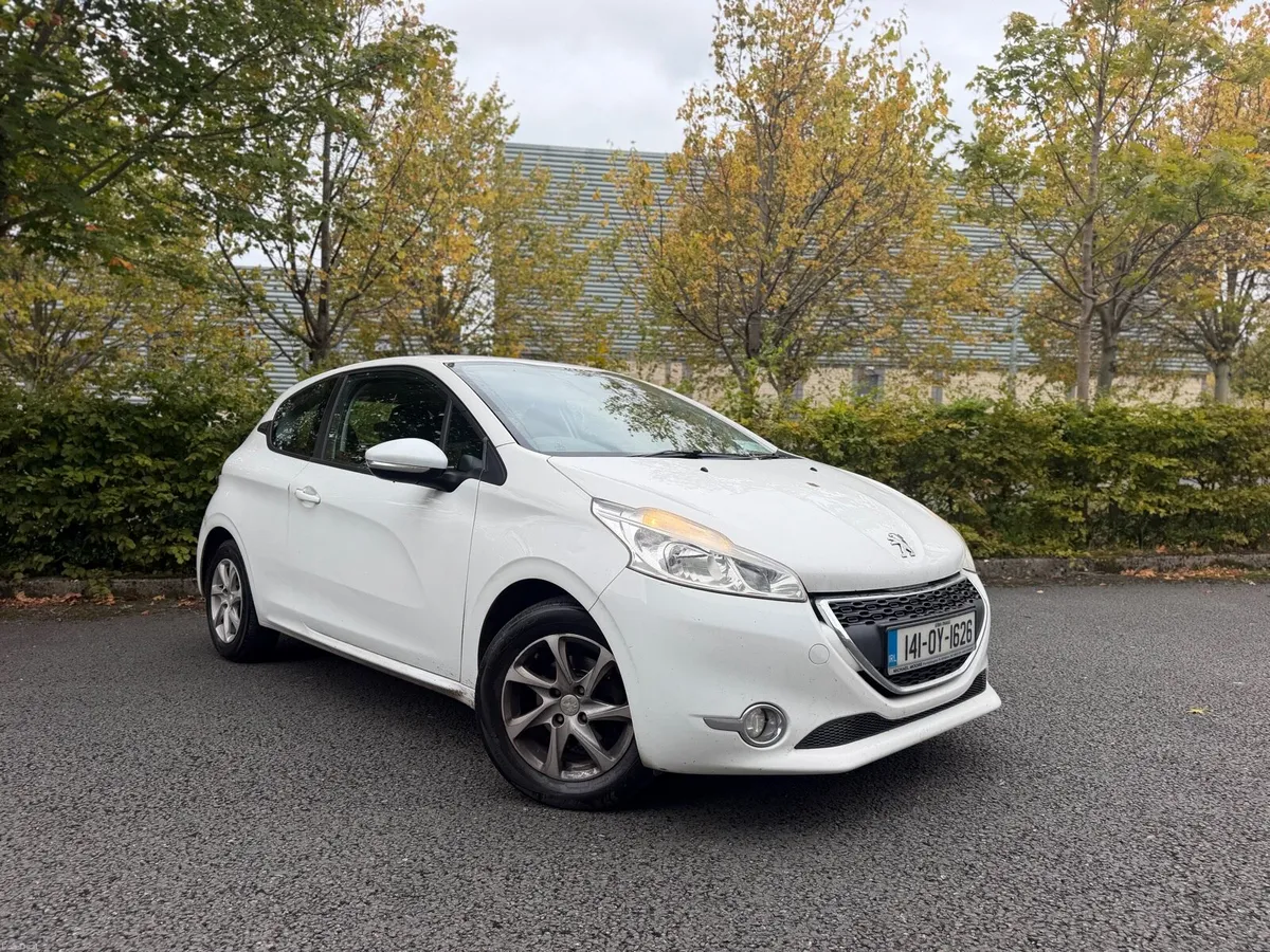 Peugeot 208 1.0 petrol low mileage - Image 2