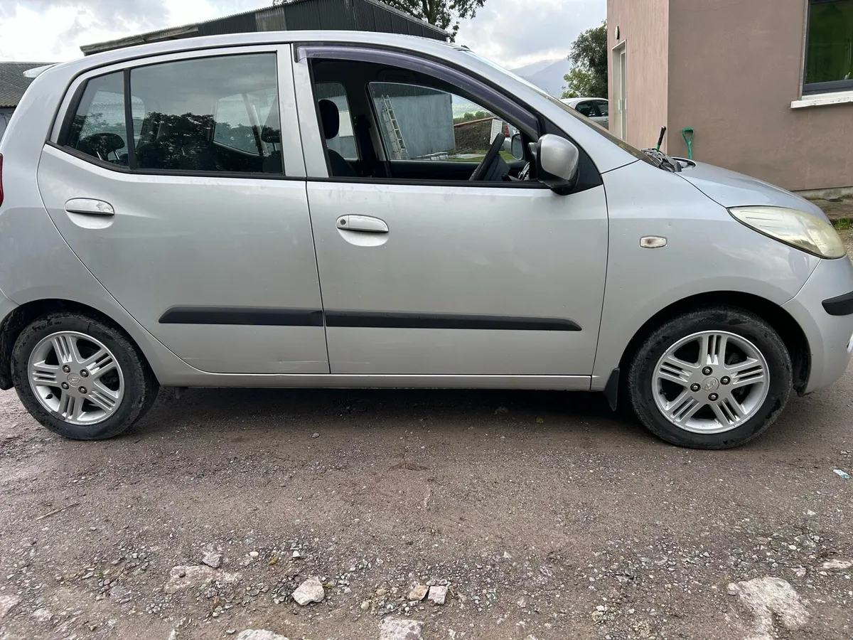 Hyundai i10 ONLY 77000 KM - Image 3