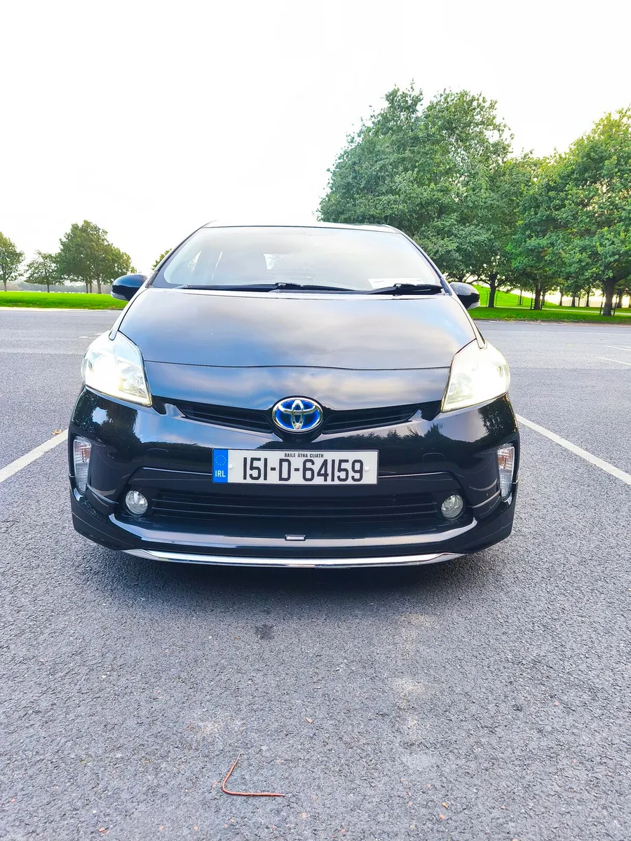 Toyota Prius 2015 Hybrid - Image 3