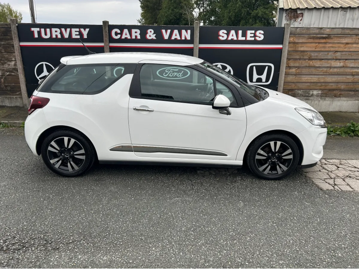 DS Automobiles DS 3 1.2 PURETECH CONNECT CHIC 3DR - Image 3