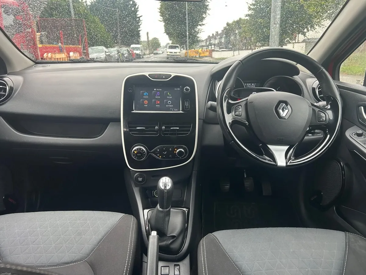 Renault Clio 2015 - Image 4