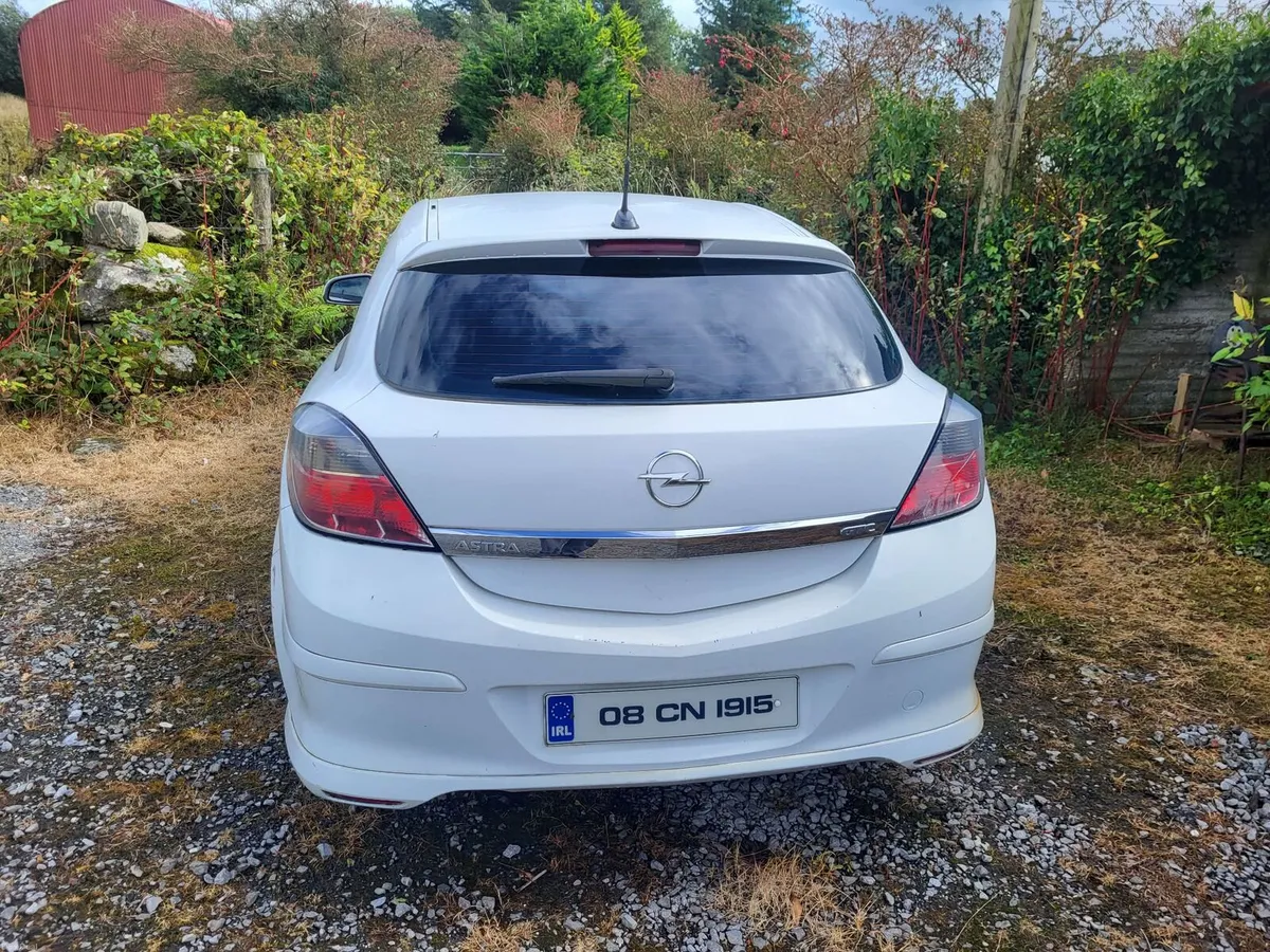 Opel Astra - Image 2