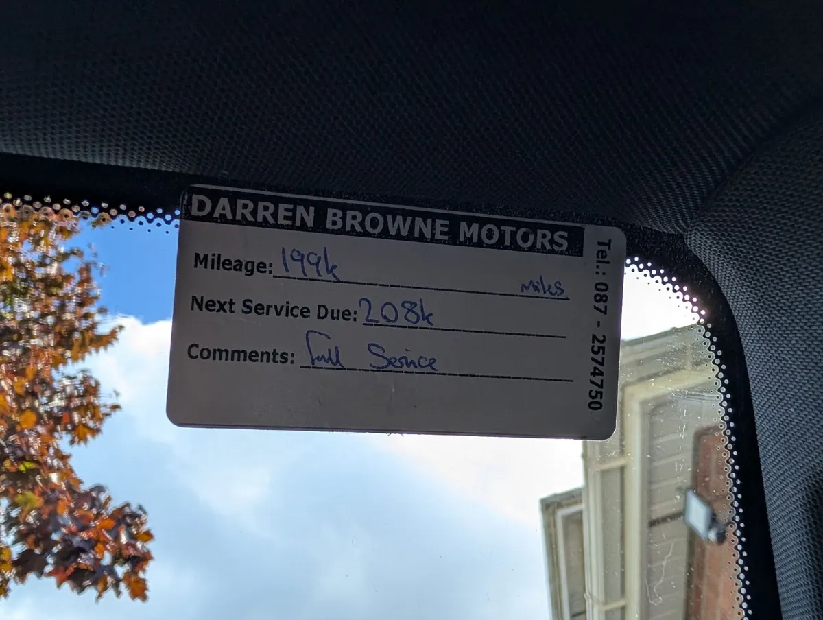 Mercedes-Benz E-Class 2013 - Image 2