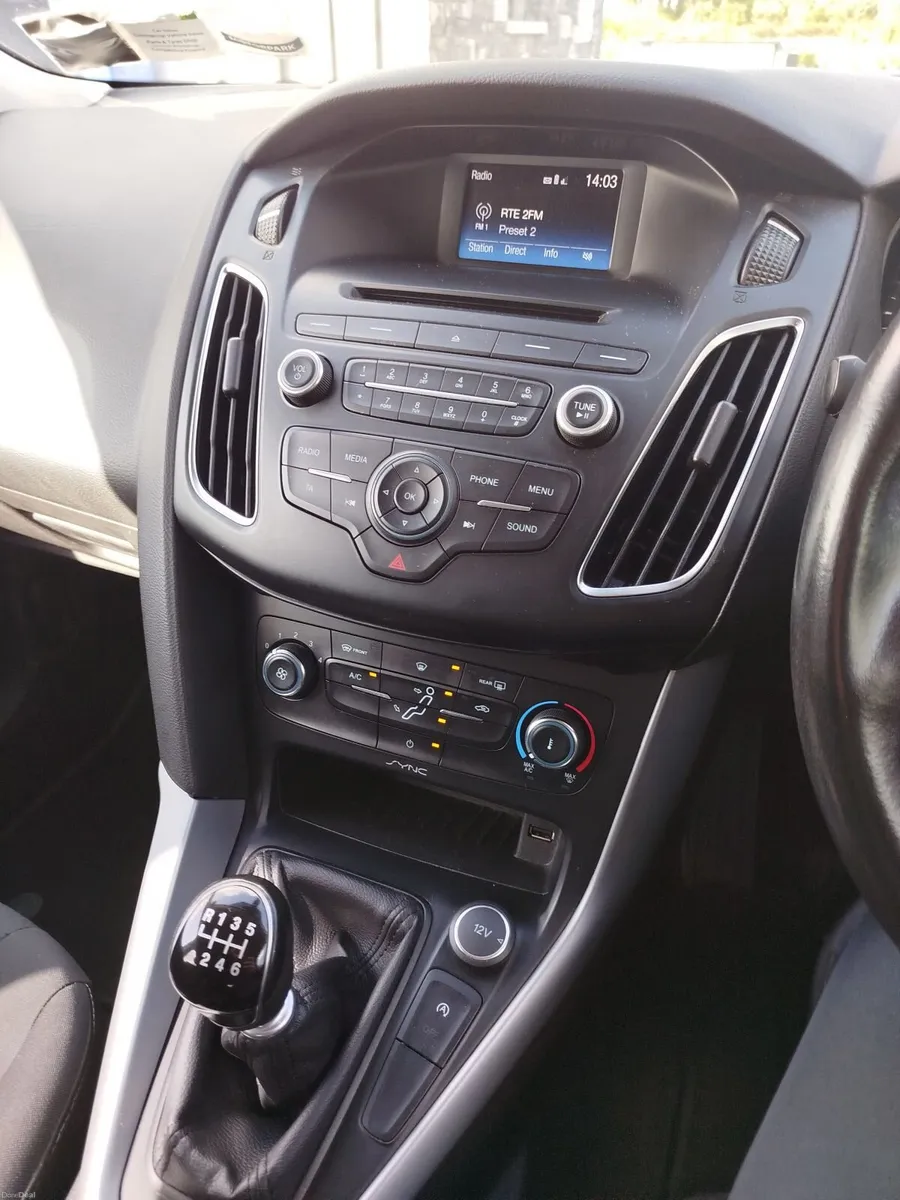 Ford Focus 2016 Zetec 6 speed - Image 4