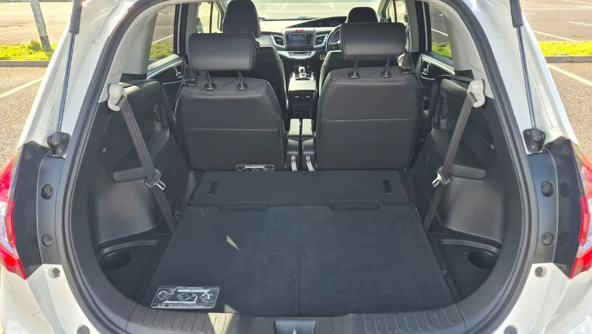 2016 HONDA JADE 1.5, HYBRID (6 seater) - Image 5