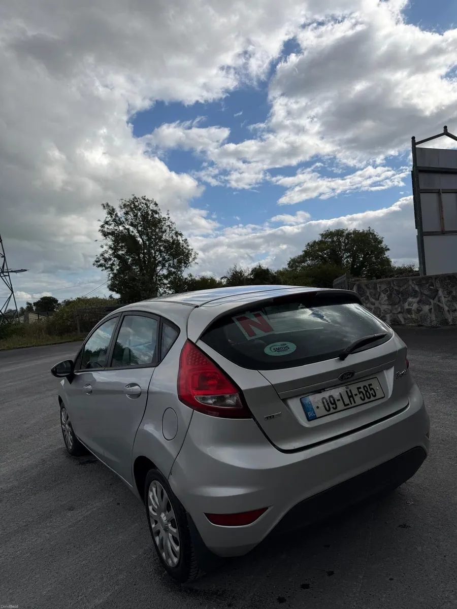 Ford fiesta 2009 - Image 3