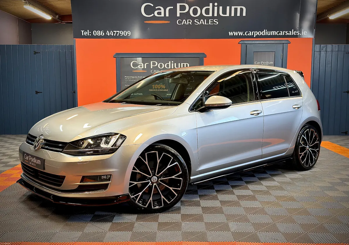 2015 Volkswagen Golf Highline 1.4TSi Auto DSG - Image 1