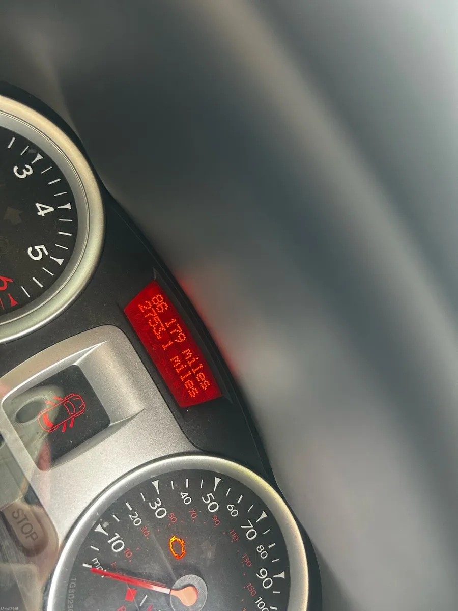 Renault Clio - Image 3
