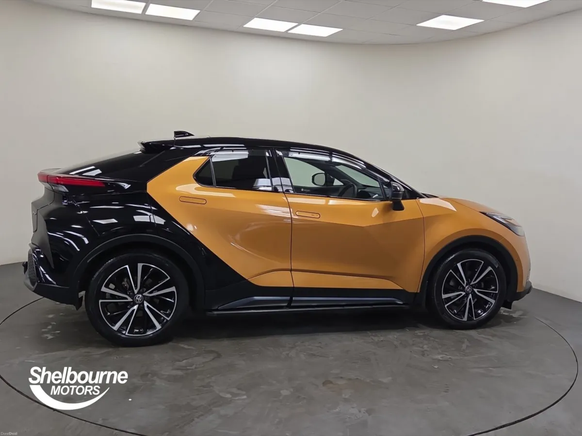 Toyota C-HR 2.0 Hybrid Premiere Edition 5dr CVT - Image 3