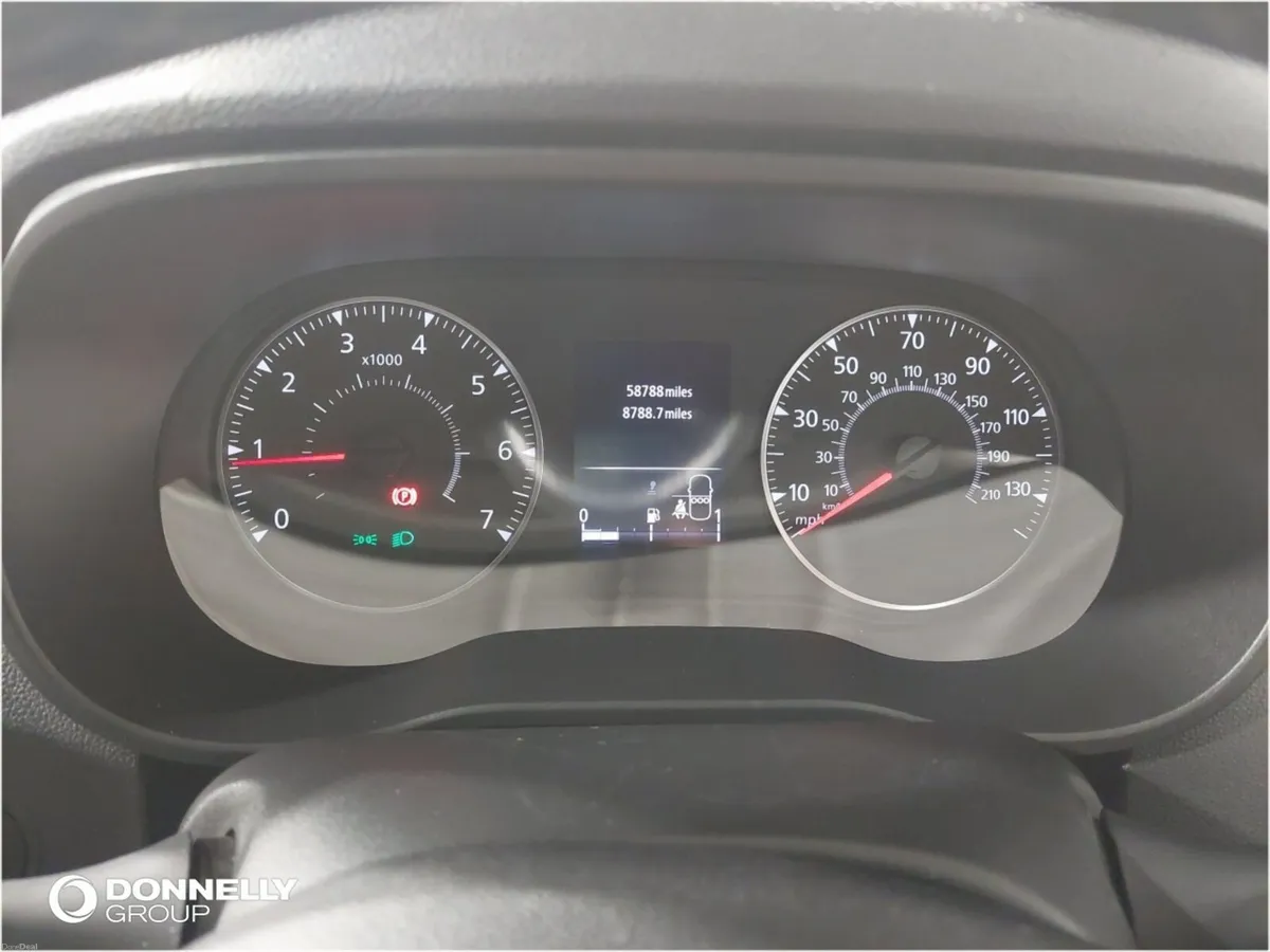 Dacia Duster 1.3 TCe 130 Prestige 5dr - Image 6