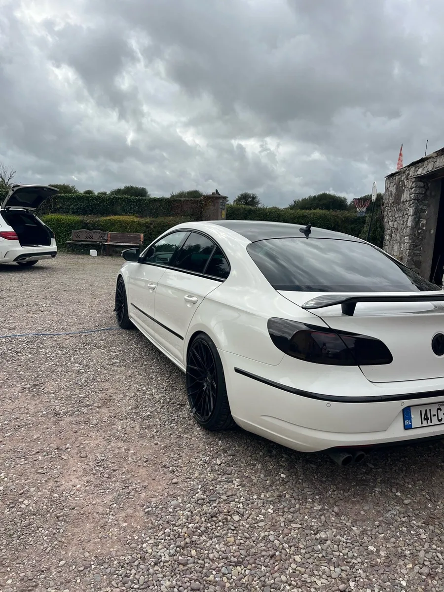 Car - Image 5