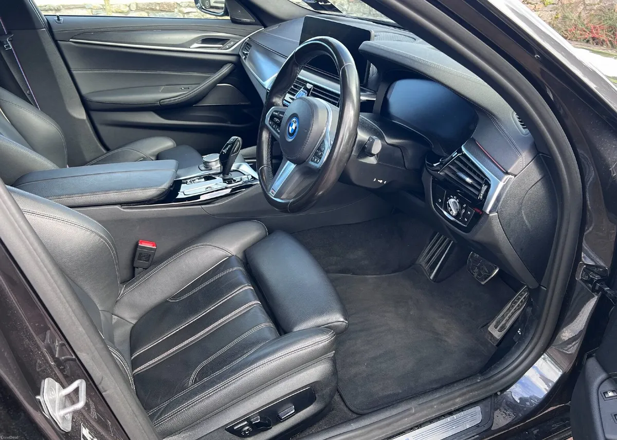 212 D BMW 530e M-Sport Pro LCI - Hugh Spec - Image 3