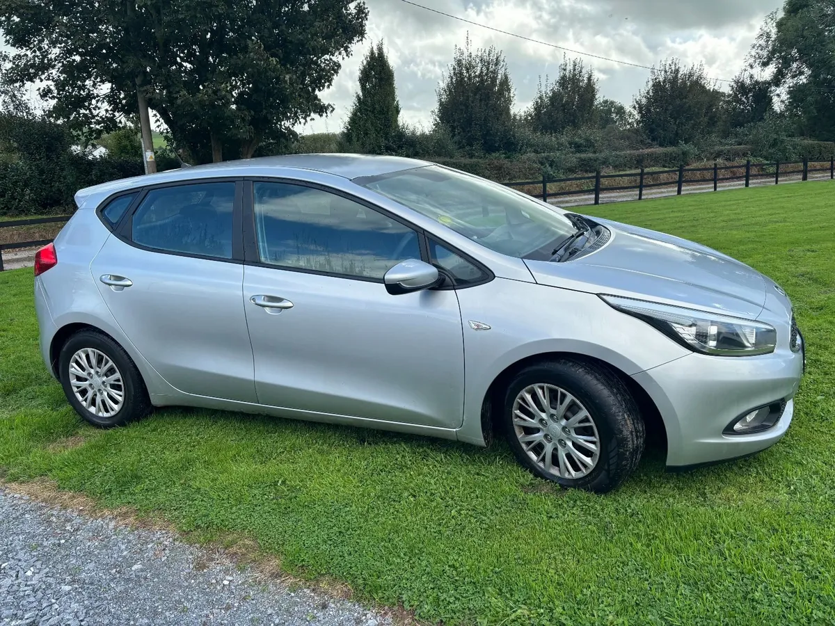 Kia Ceed 2013 - Image 4