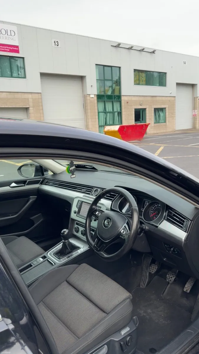 Vw Passat 2.0 - Image 6