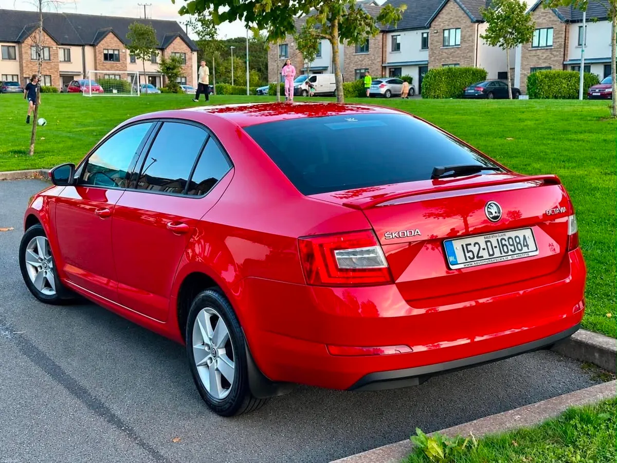 Skoda Octavia 2015 Automatic - Image 4