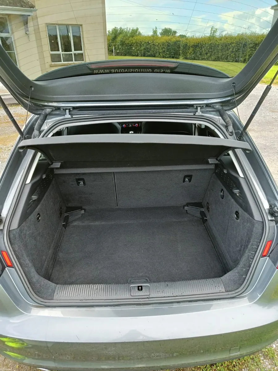 Audi  A3 - Image 2
