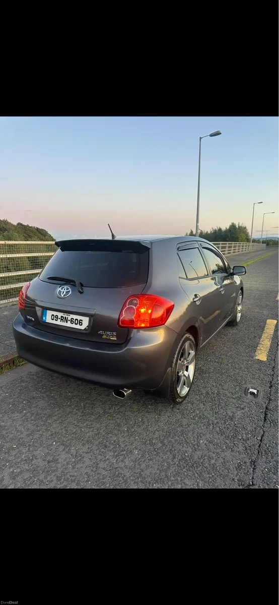 Auris 1.4D NCT AND TAX - Image 3