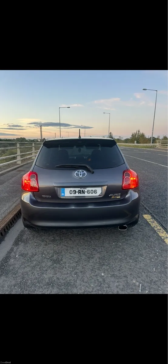Auris 1.4D NCT AND TAX - Image 5