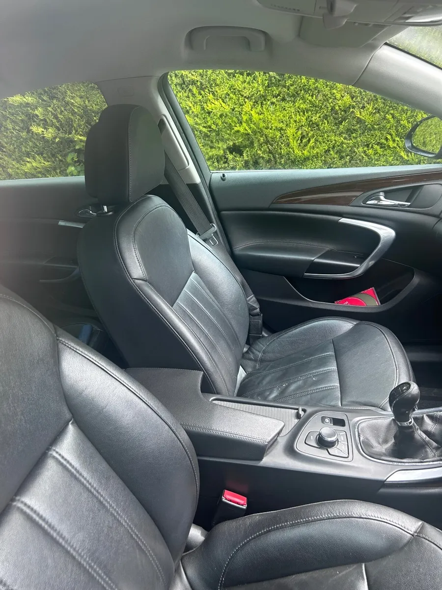 Vauxhall Insignia 2011 - Image 5