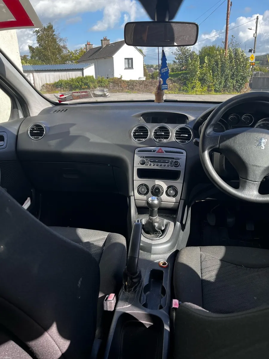 Peugeot 308 - Image 5