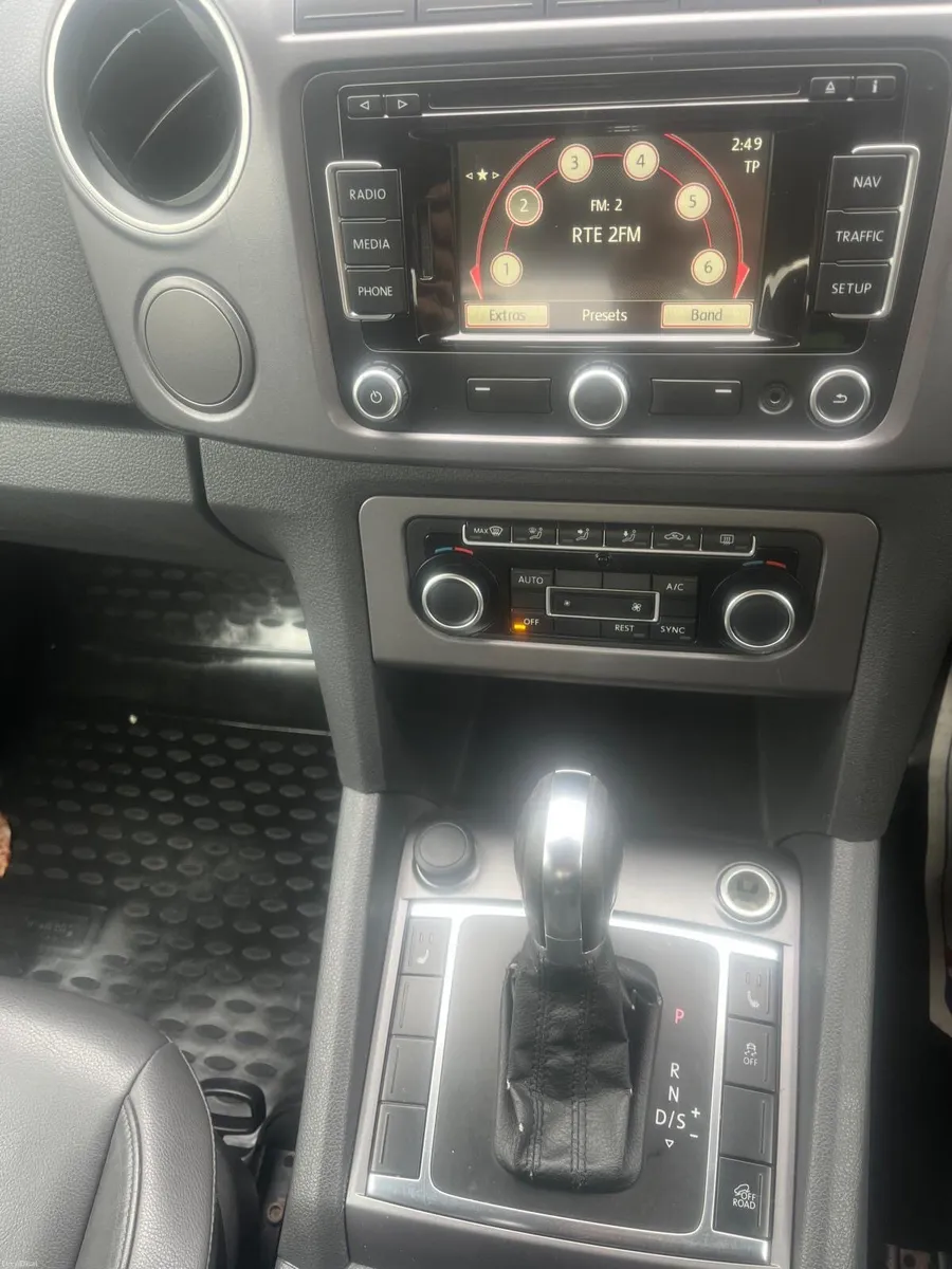 Volkswagen Amarok automatic - Image 5