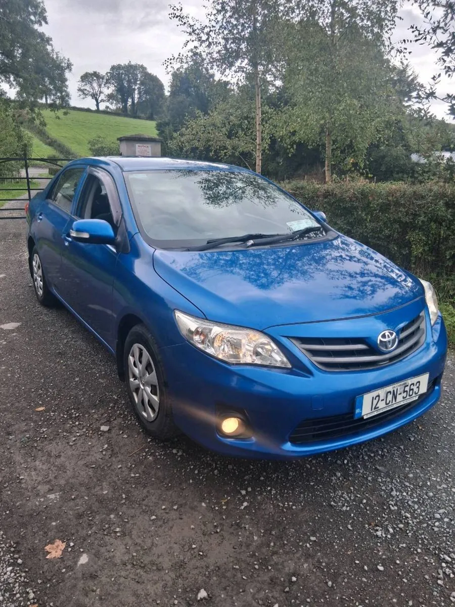2012  TOYOTA COROLLA - Image 2