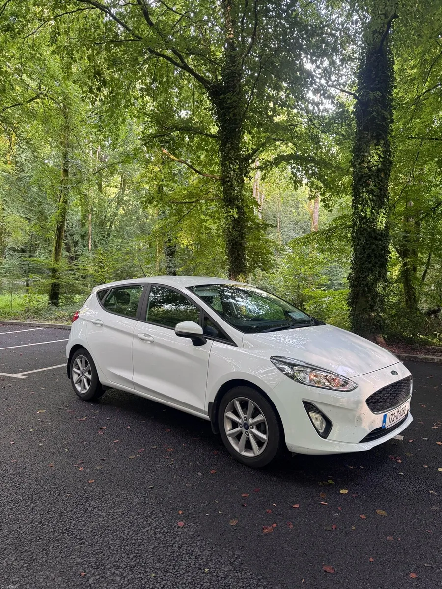 2017 Ford Fiesta - Image 1
