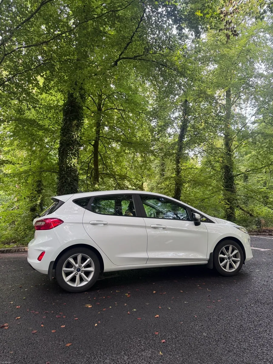 2017 Ford Fiesta - Image 3