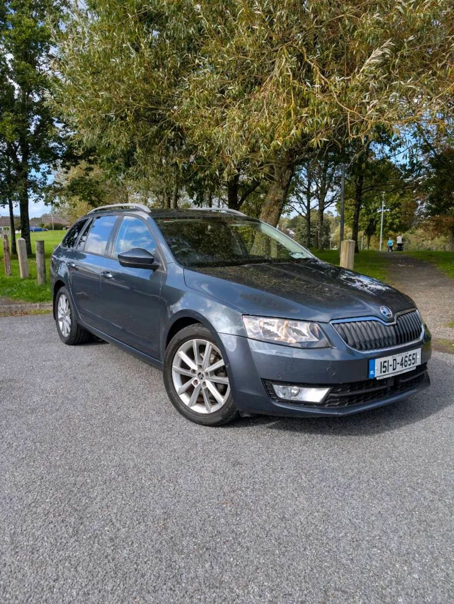 Skoda Octavia 2015 Estate - Image 1