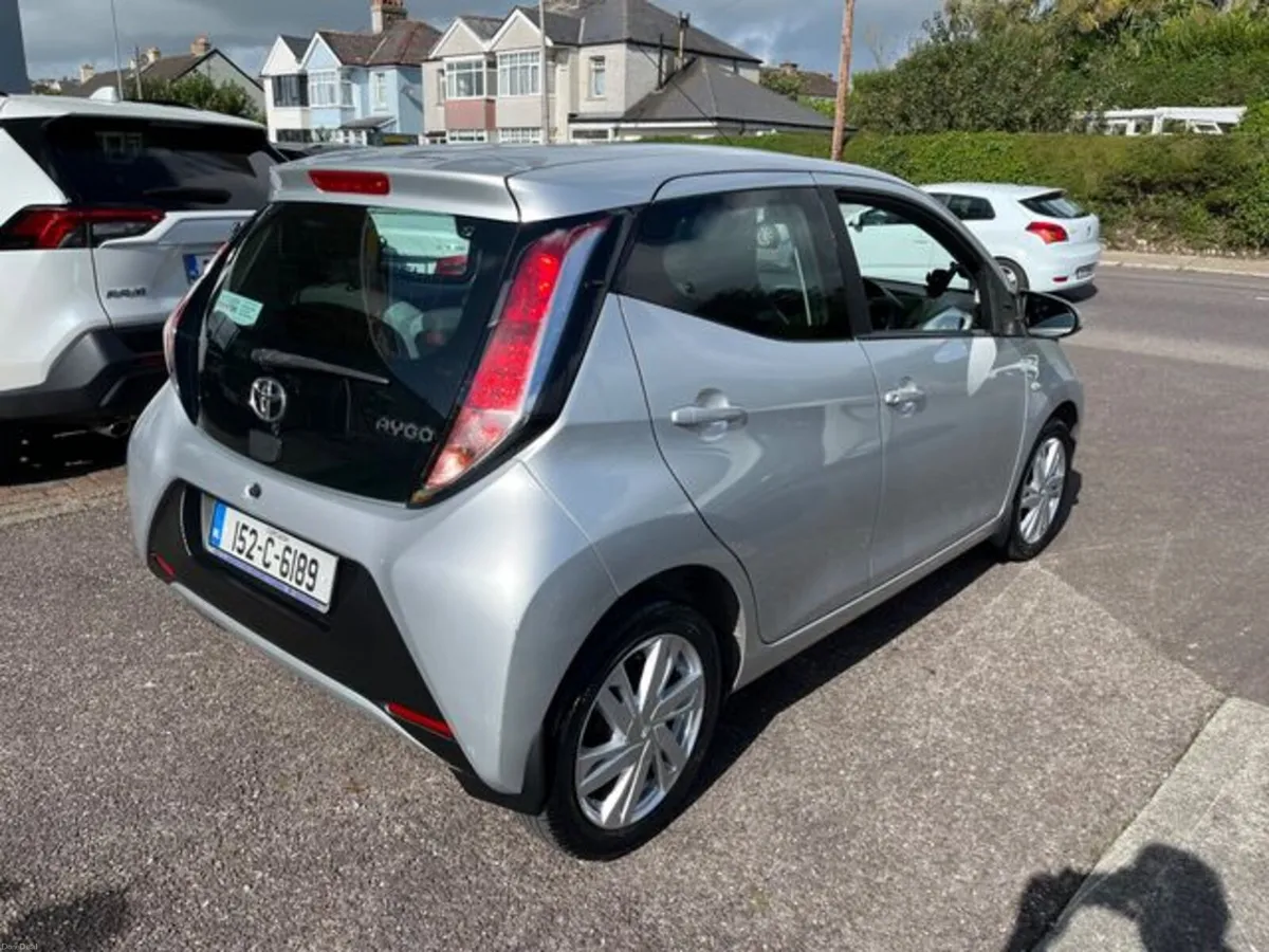 Toyota Aygo 1.0 X-play 4DR - Image 5