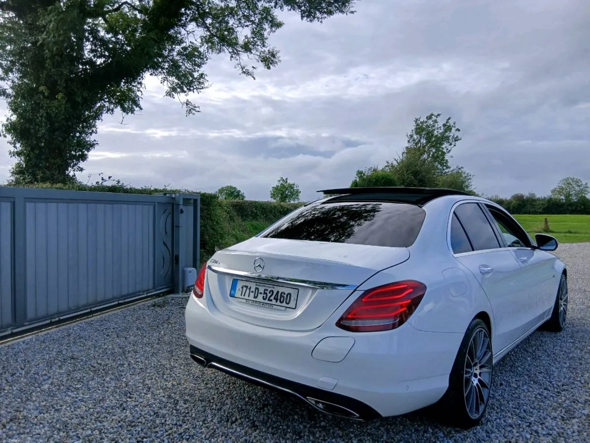 MERCEDES C350E SPORT PREMIUM PLUS - Image 4
