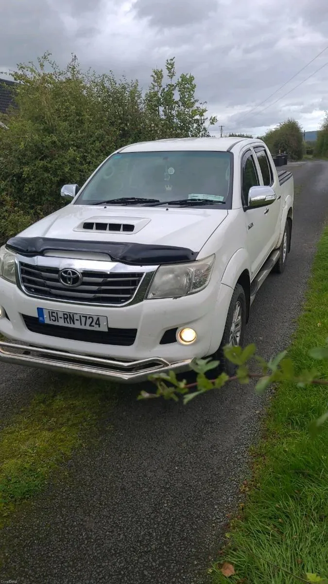 Hilux invincible - Image 4