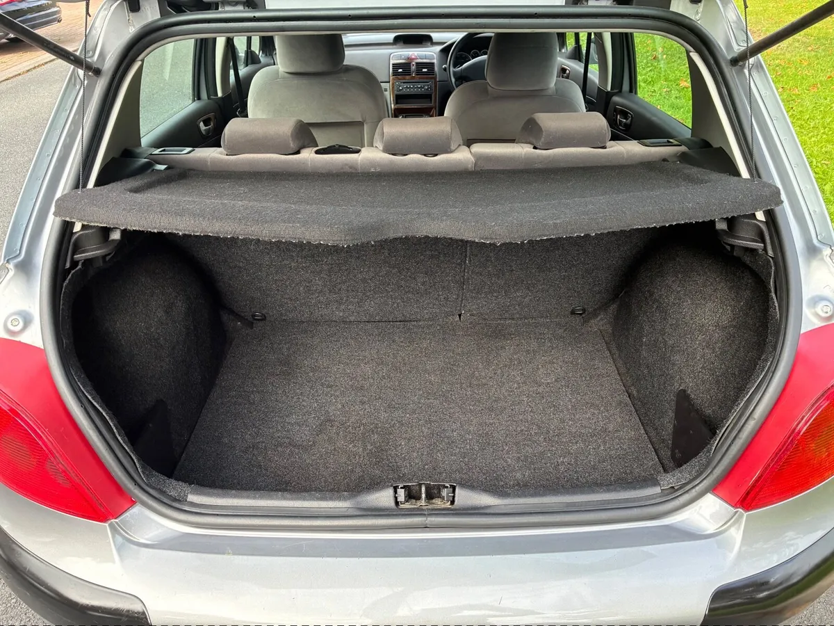 Peugeot 307 petrol automatic - Image 6
