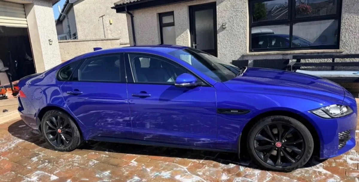 Jaguar XF 2018 - Image 2