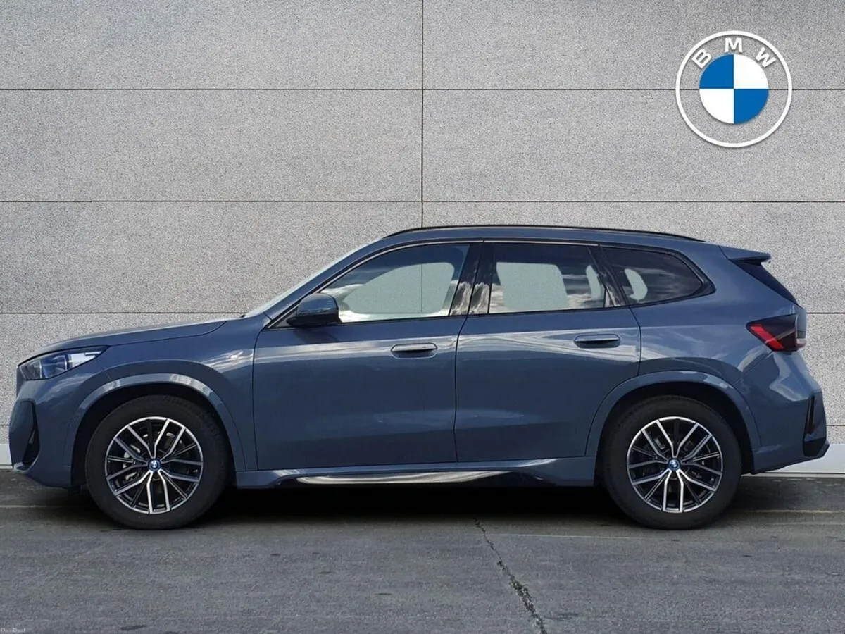 BMW iX1 eDrive20 M Sport - Image 3