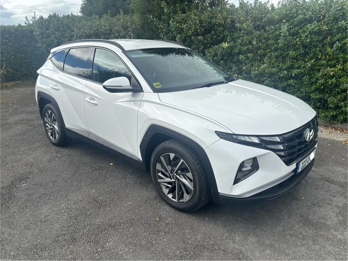 (222) Hyundai Tucson Executive 2022 - Image 1