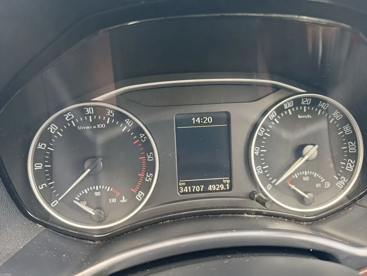 Skoda Octavia 2010 - Image 2