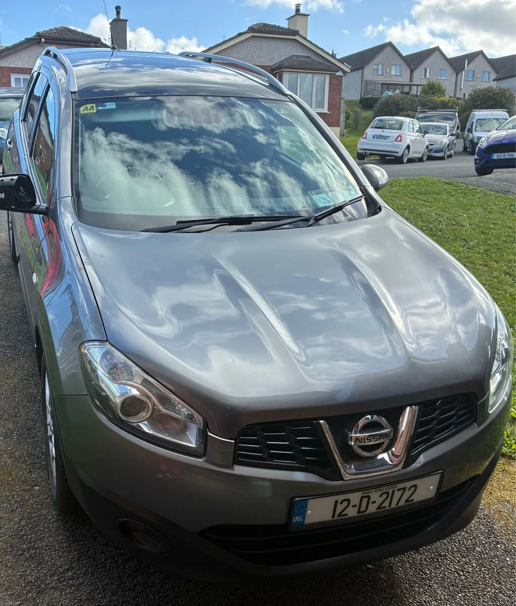 Nissan Qashqai +2, 2012, panoramic roof - Image 1