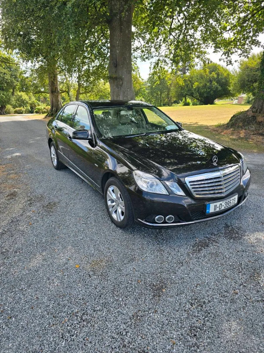 2011 Mercedes Benz E200 - Very Clean Car - Image 2