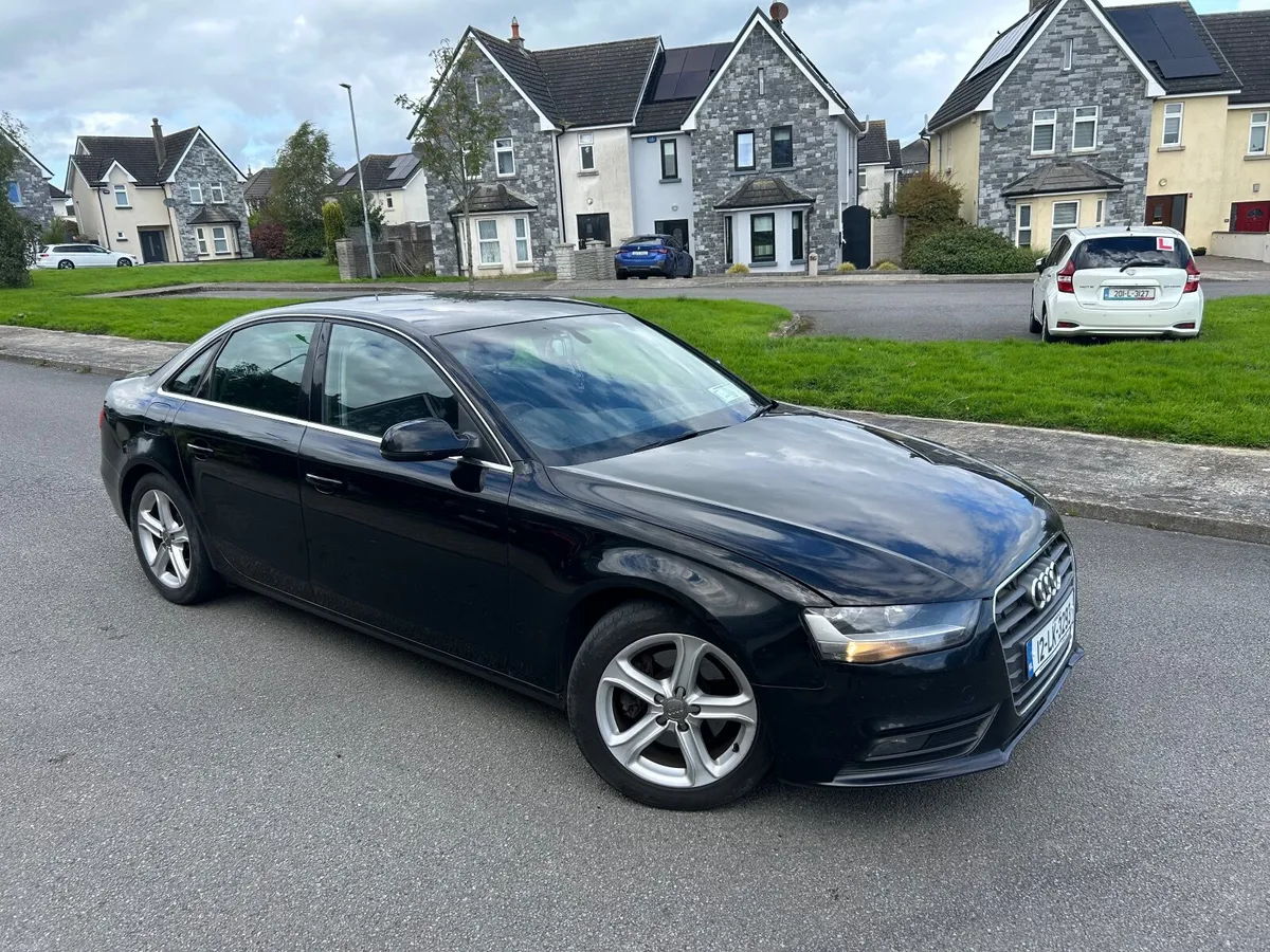 2012 Audi A4 sport very high spec model 2.0 TDI - Image 2