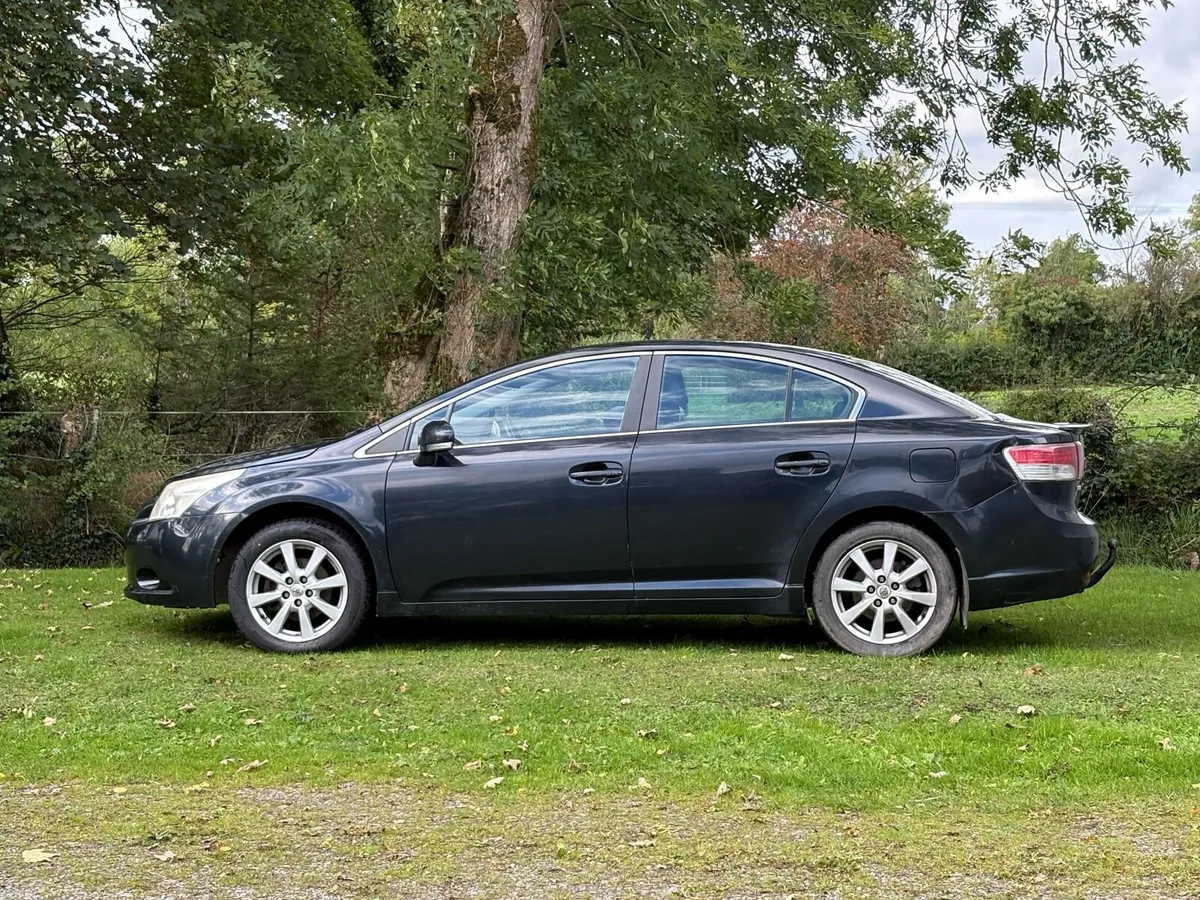 Toyota avensis - Image 5
